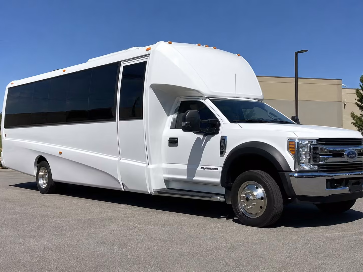 15 passenger minibus