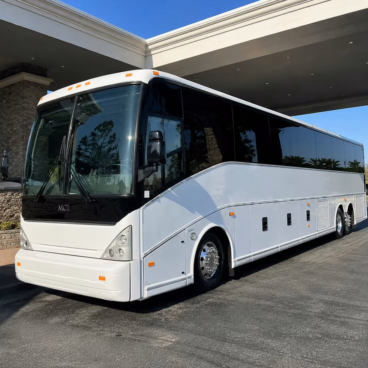 montgomery airport shuttle services