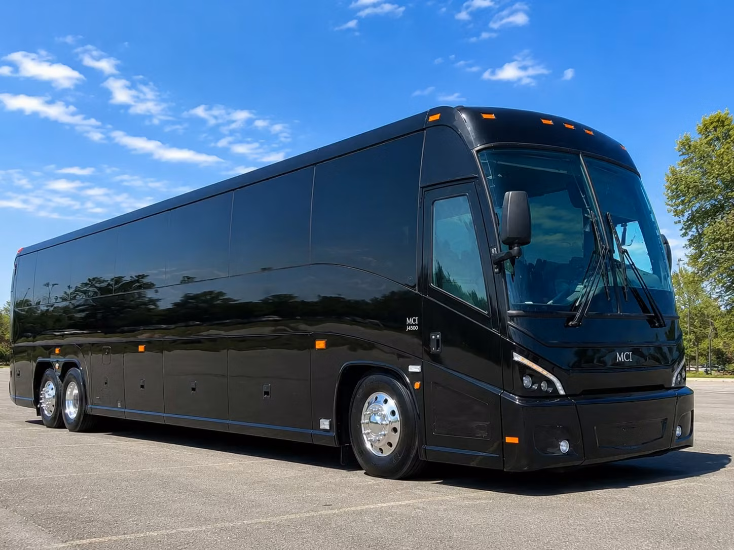 montgomery wedding shuttle bus rentals that keep your guests on schedule